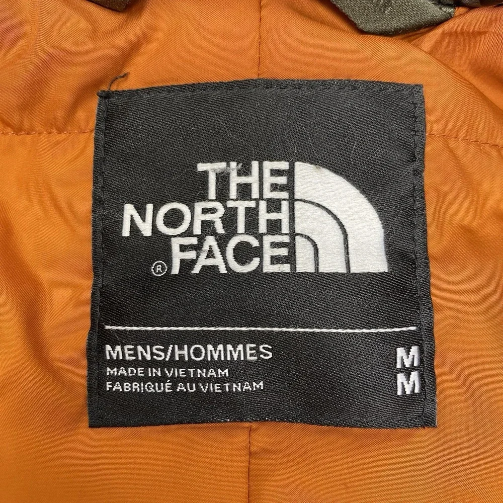 The‎ North Face Bomber Jacket Mens M Olive Camo Bird Print Full Zip NF0A33RP